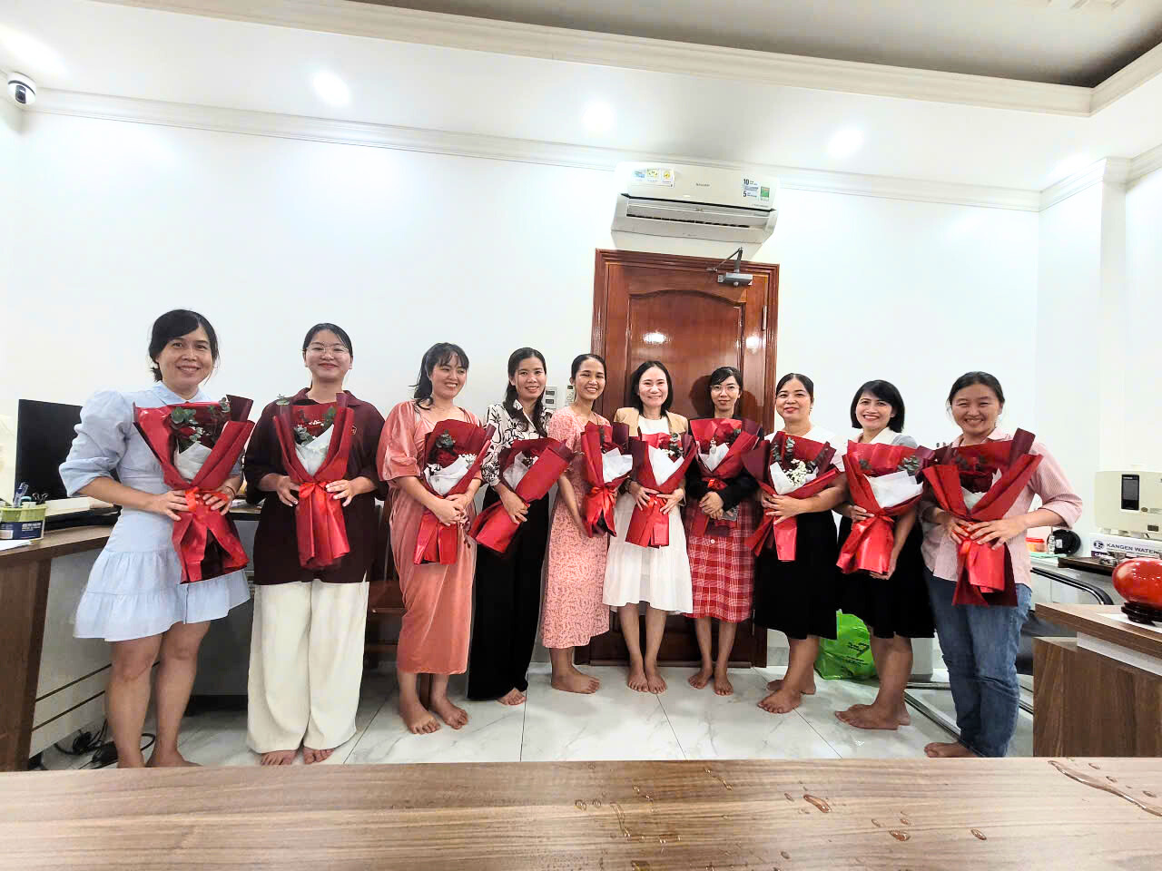 mừng ngày 20/10 công ty Quốc Dũng